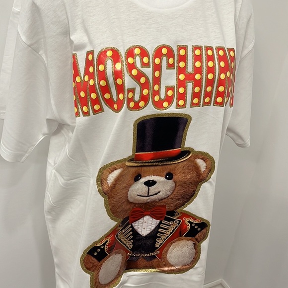 💯% Authentic BNWT MOSCHINO Unisex Oversized Logo Tee - Picture 5 of 5